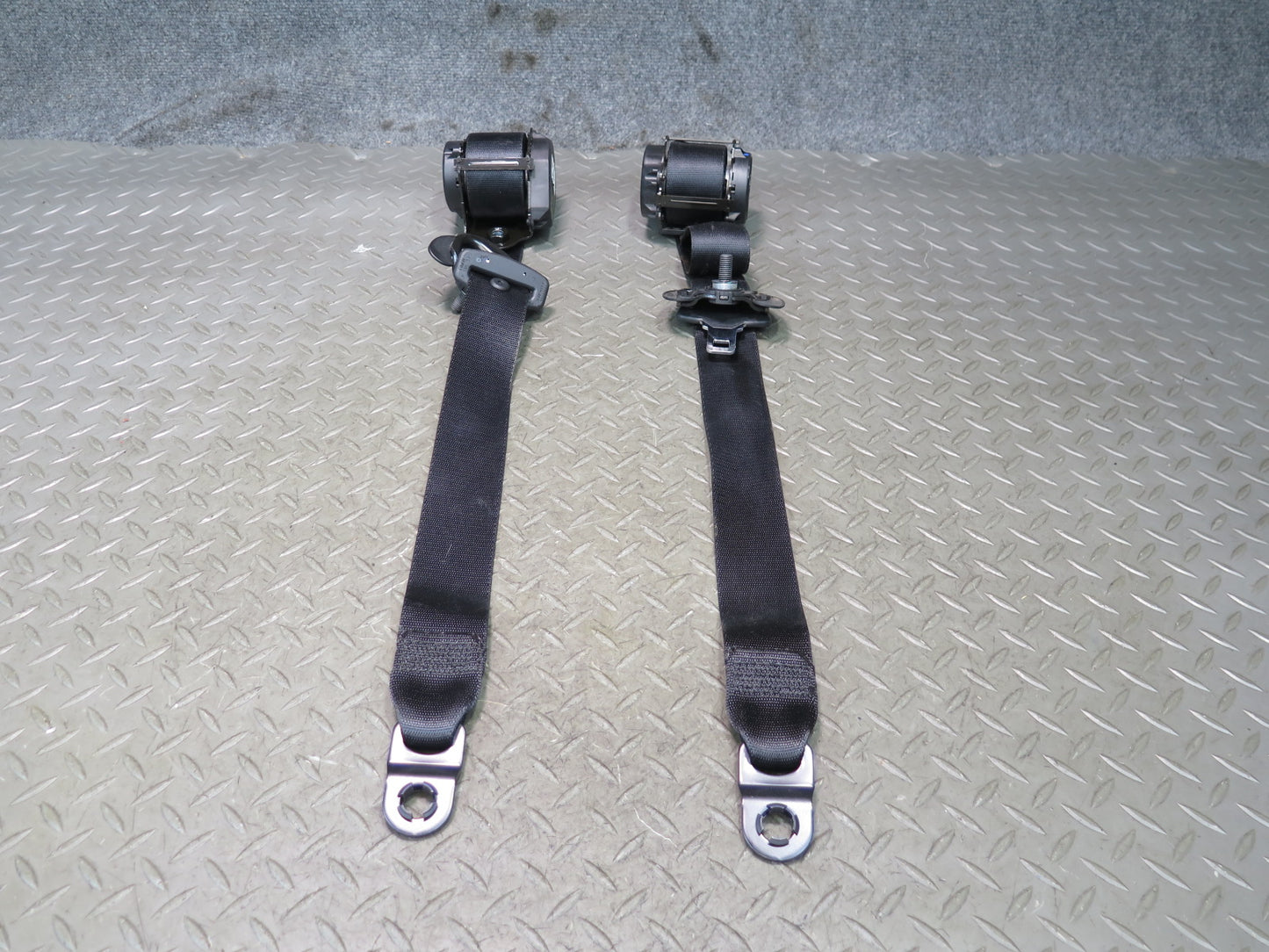 14-18 BMW F15 X5 REAR RIGHT & LEFT SIDE SEATBELT RETRACTOR SET OEM