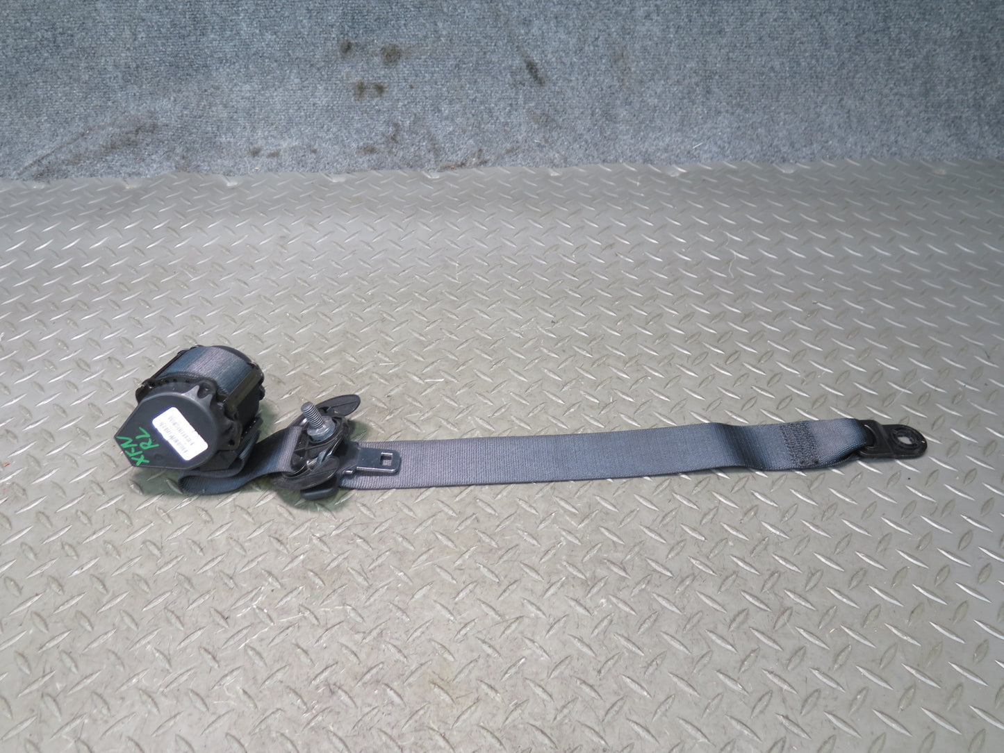14-18 BMW F15 X5 REAR RIGHT & LEFT SIDE SEATBELT RETRACTOR SET OEM