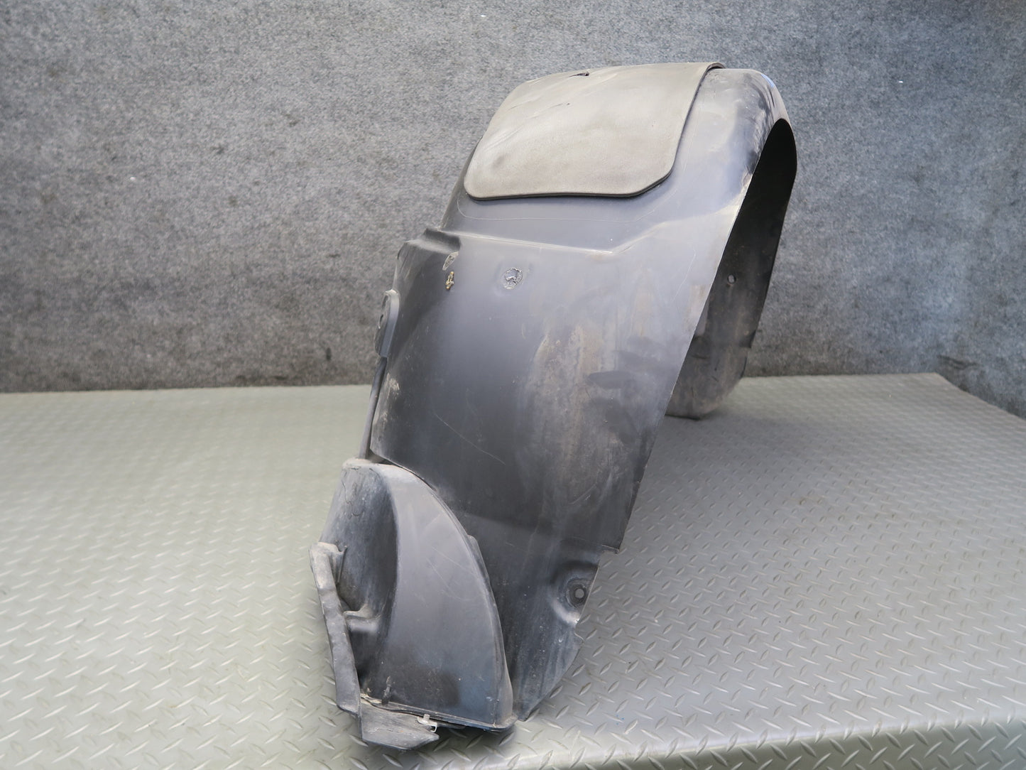05-13 Chevrolet Corvette C6 Base Rear Left Fender Liner Splash Shield Guard OEM