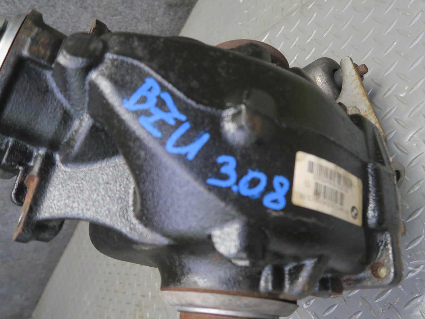 12-16 BMW E89 Z4 28i N20 RWD A/T Rear Differential Axle Carrier 3.08 Ratio OEM