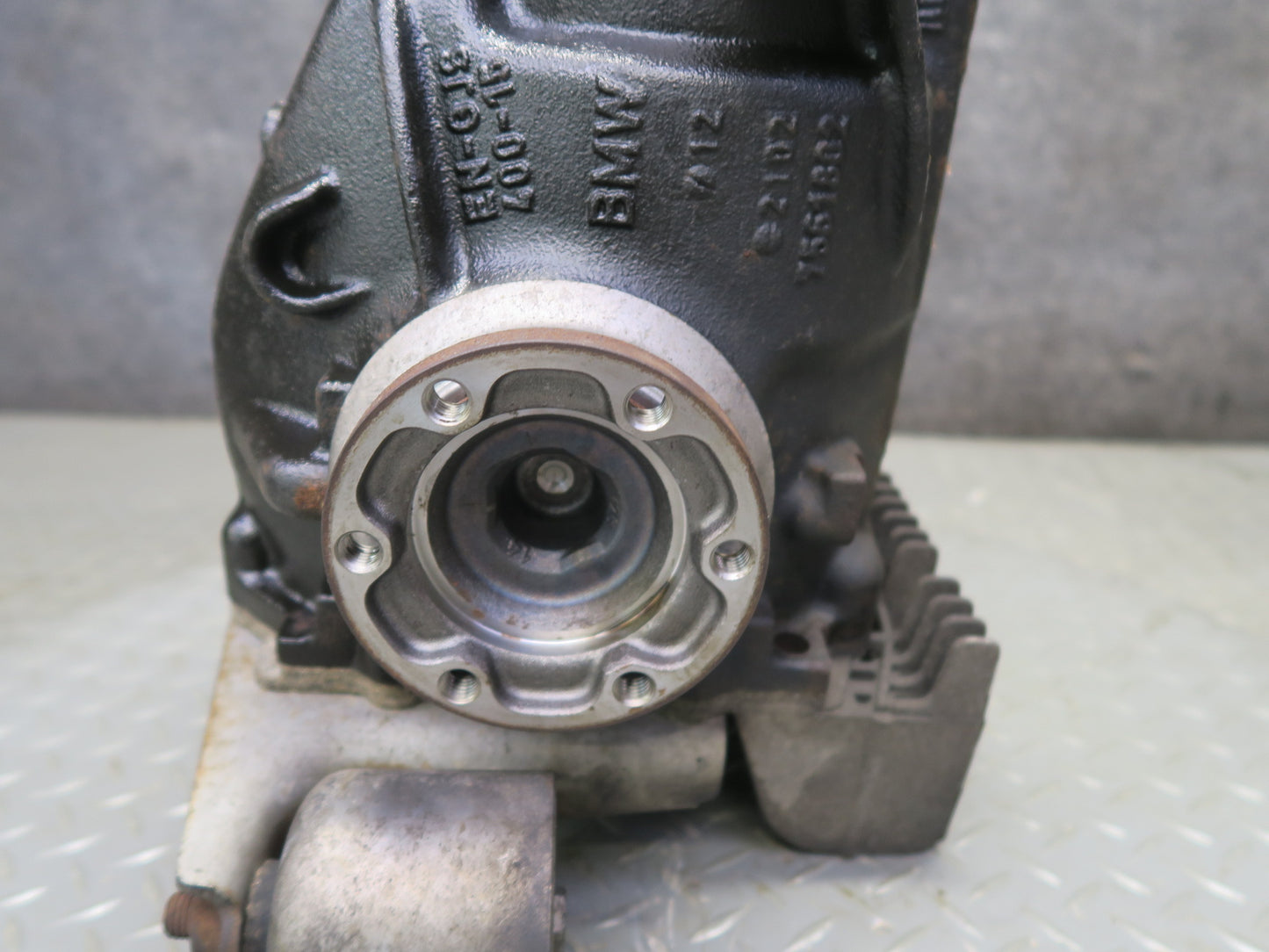 12-16 BMW E89 Z4 28i N20 RWD A/T Rear Differential Axle Carrier 3.08 Ratio OEM