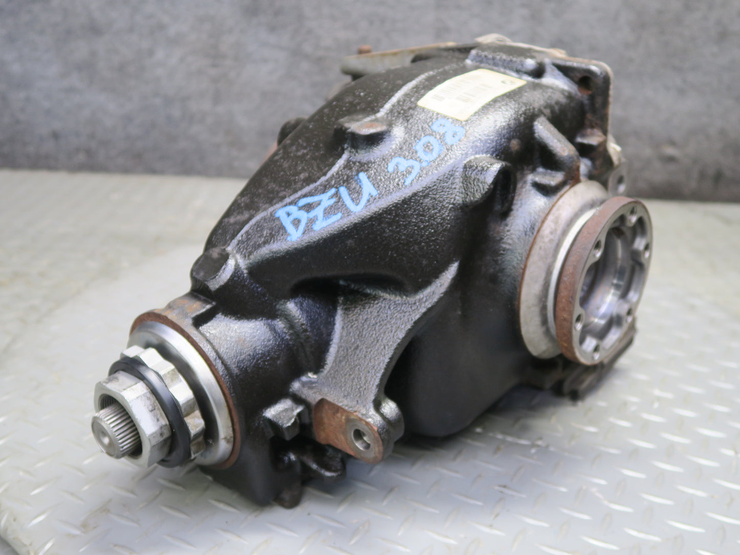 12-16 BMW E89 Z4 28i N20 RWD A/T Rear Differential Axle Carrier 3.08 Ratio OEM