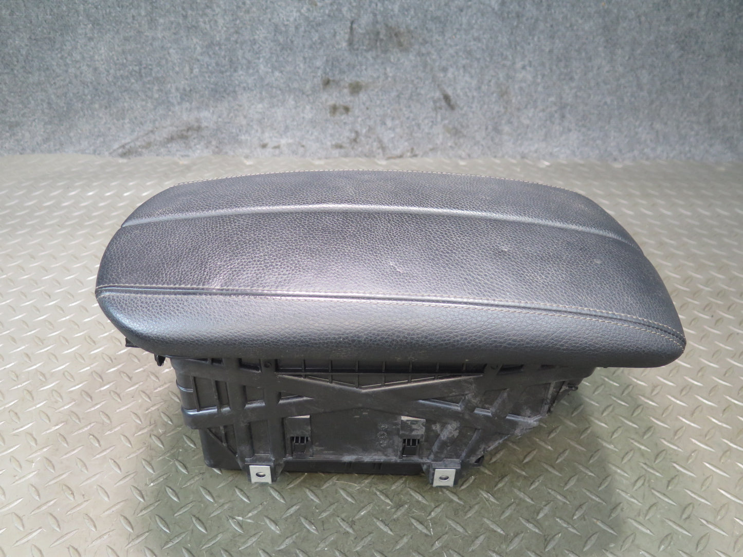 2014-2018 BMW F15 X5 Front Center Console Leather Armrest Compartment Storage