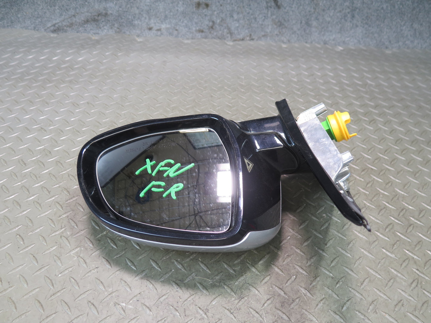 14-18 BMW F15 X5 Front Right Door Exterior Side View Blind Spot Mirror W/ Camera