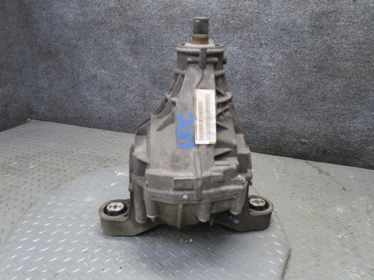 13-18 Porsche Cayenne 958 GTS AWD Rear Axle Differential Carrier 2.92 Ratio