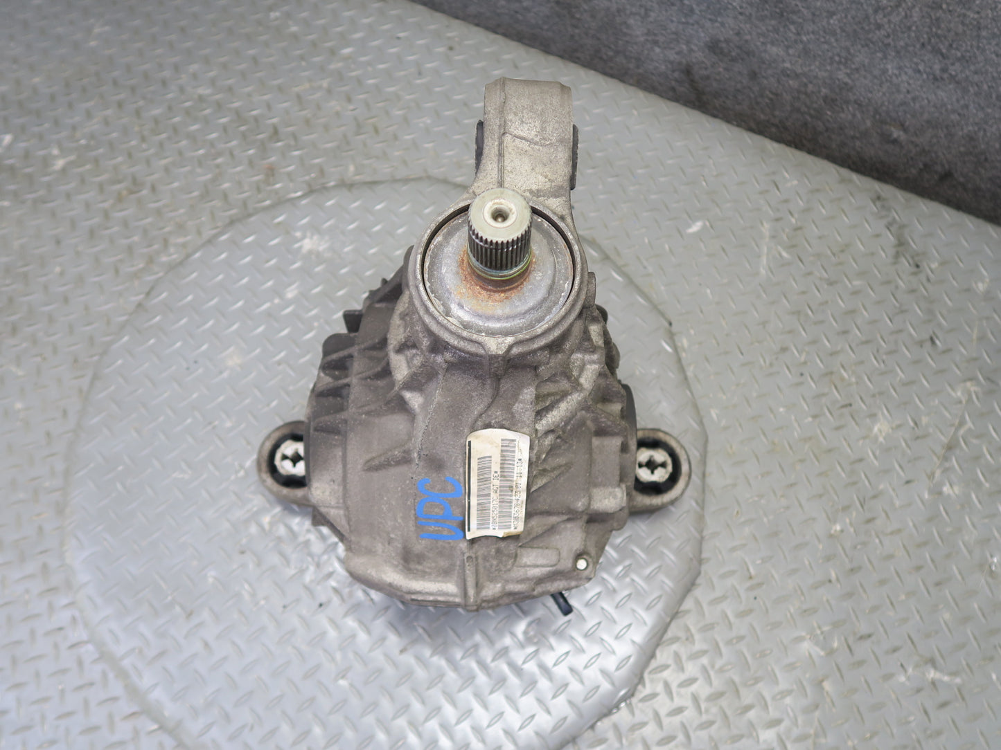 13-18 Porsche Cayenne 958 GTS AWD Rear Axle Differential Carrier 2.92 Ratio