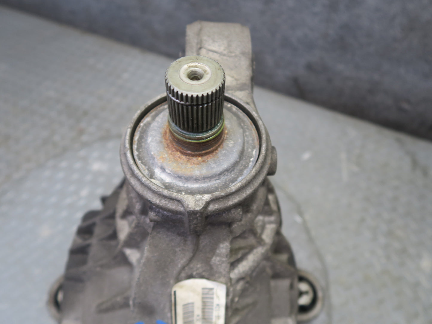 13-18 Porsche Cayenne 958 GTS AWD Rear Axle Differential Carrier 2.92 Ratio