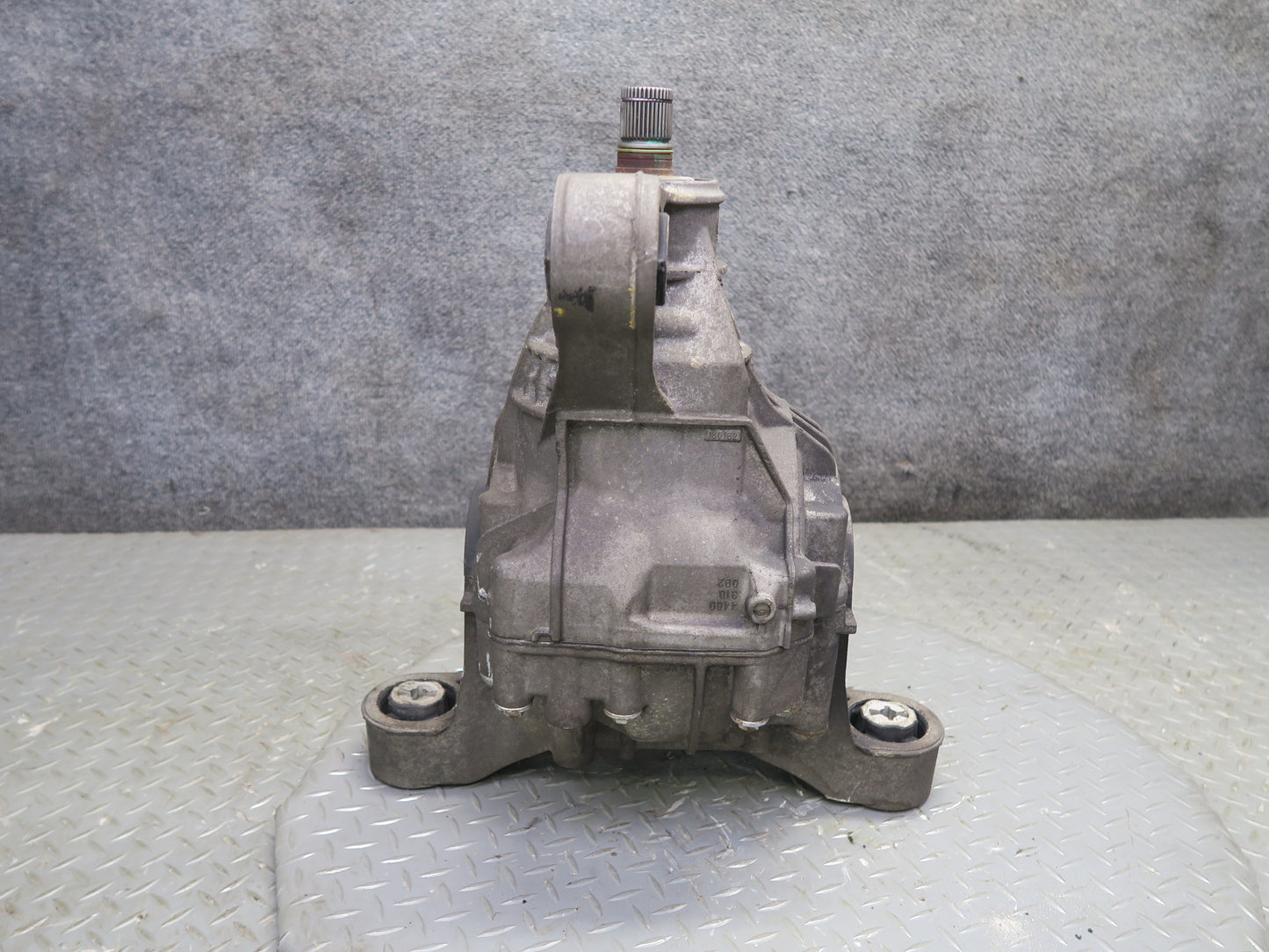13-18 Porsche Cayenne 958 GTS AWD Rear Axle Differential Carrier 2.92 Ratio