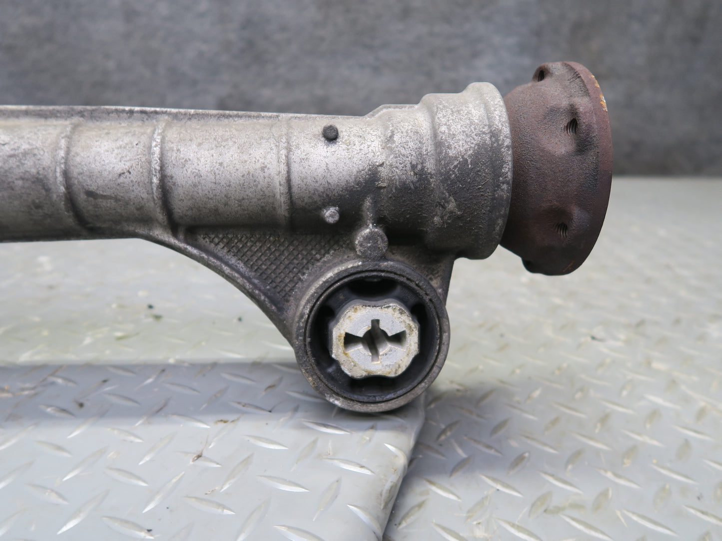 2011-2014 Porsche Cayenne 958 4.8L NA Front Axle Differential Carrier 2.92 124k