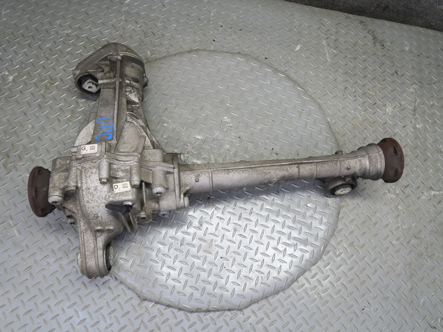 2011-2014 Porsche Cayenne 958 4.8L NA Front Axle Differential Carrier 2.92 124k