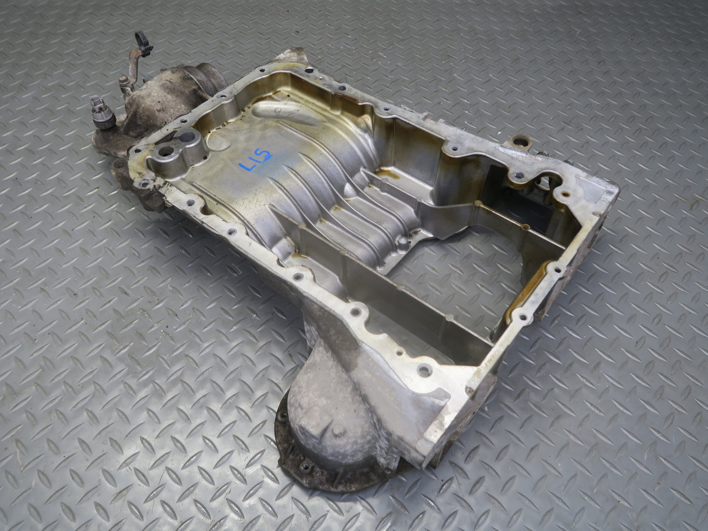 06-13 Lexus GSE20L IS250 2.5L 4GRFSE Engine Motor Upper Oil Pan OEM
