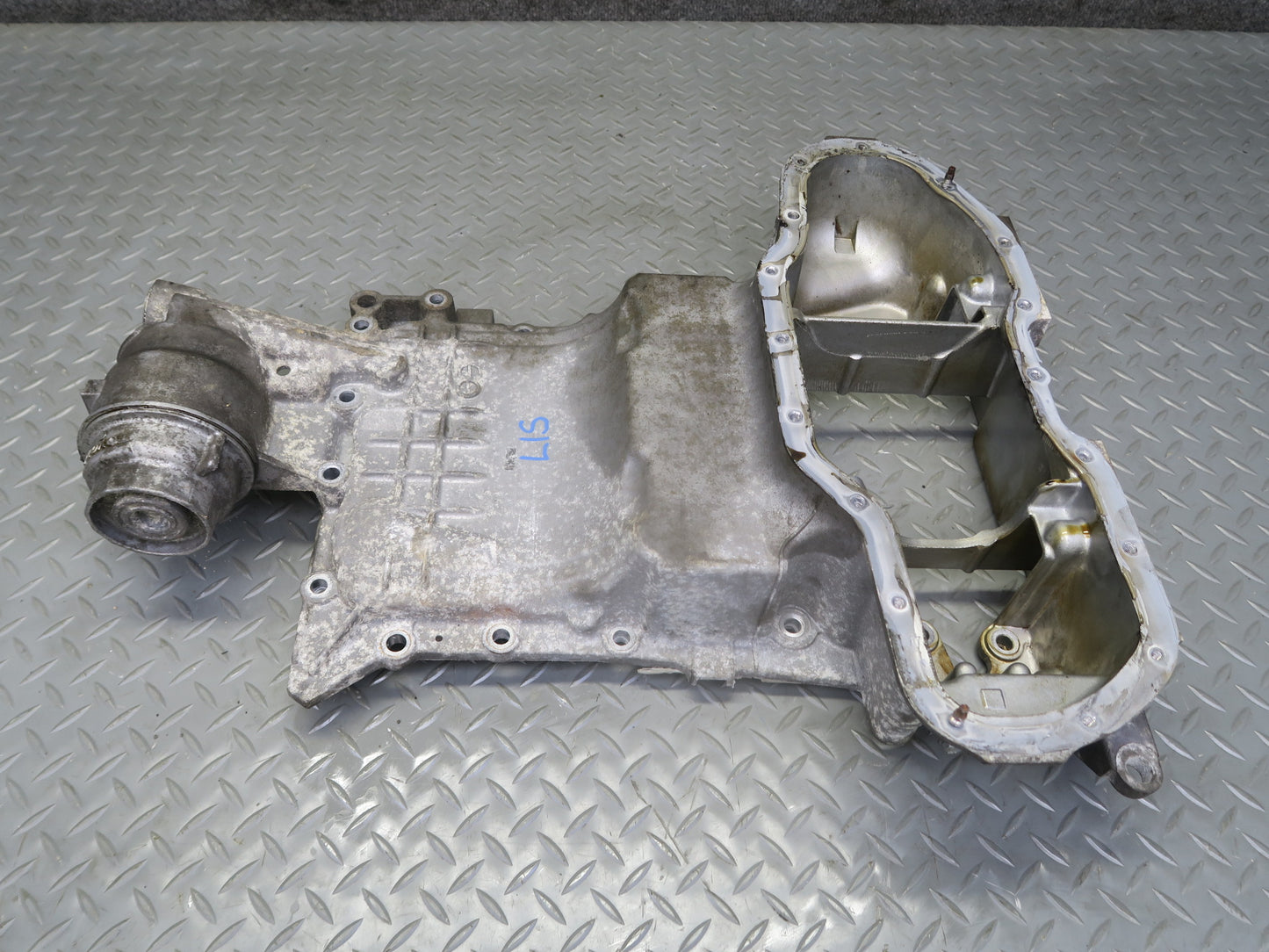 06-13 Lexus GSE20L IS250 2.5L 4GRFSE Engine Motor Upper Oil Pan OEM