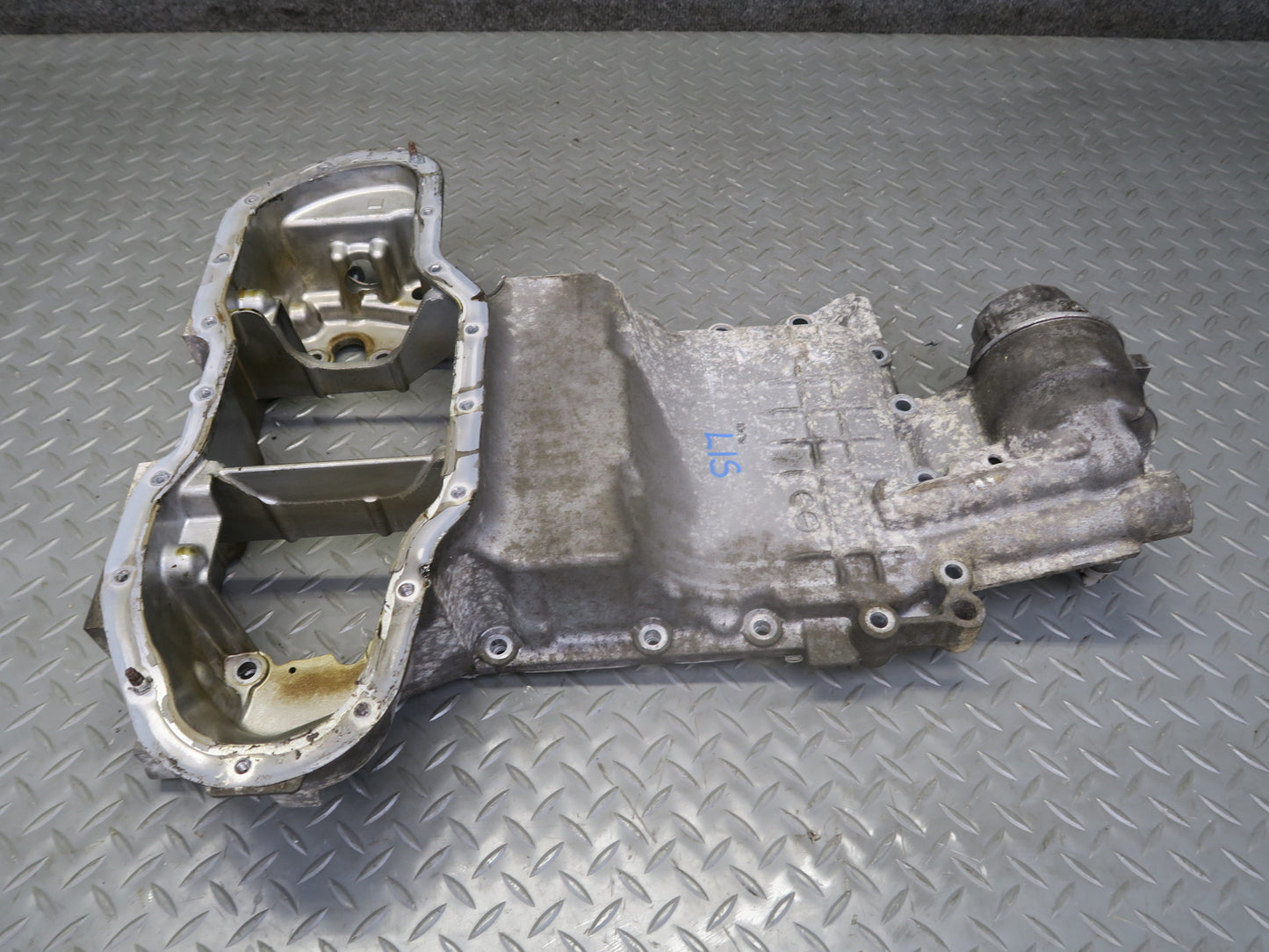 06-13 Lexus GSE20L IS250 2.5L 4GRFSE Engine Motor Upper Oil Pan OEM