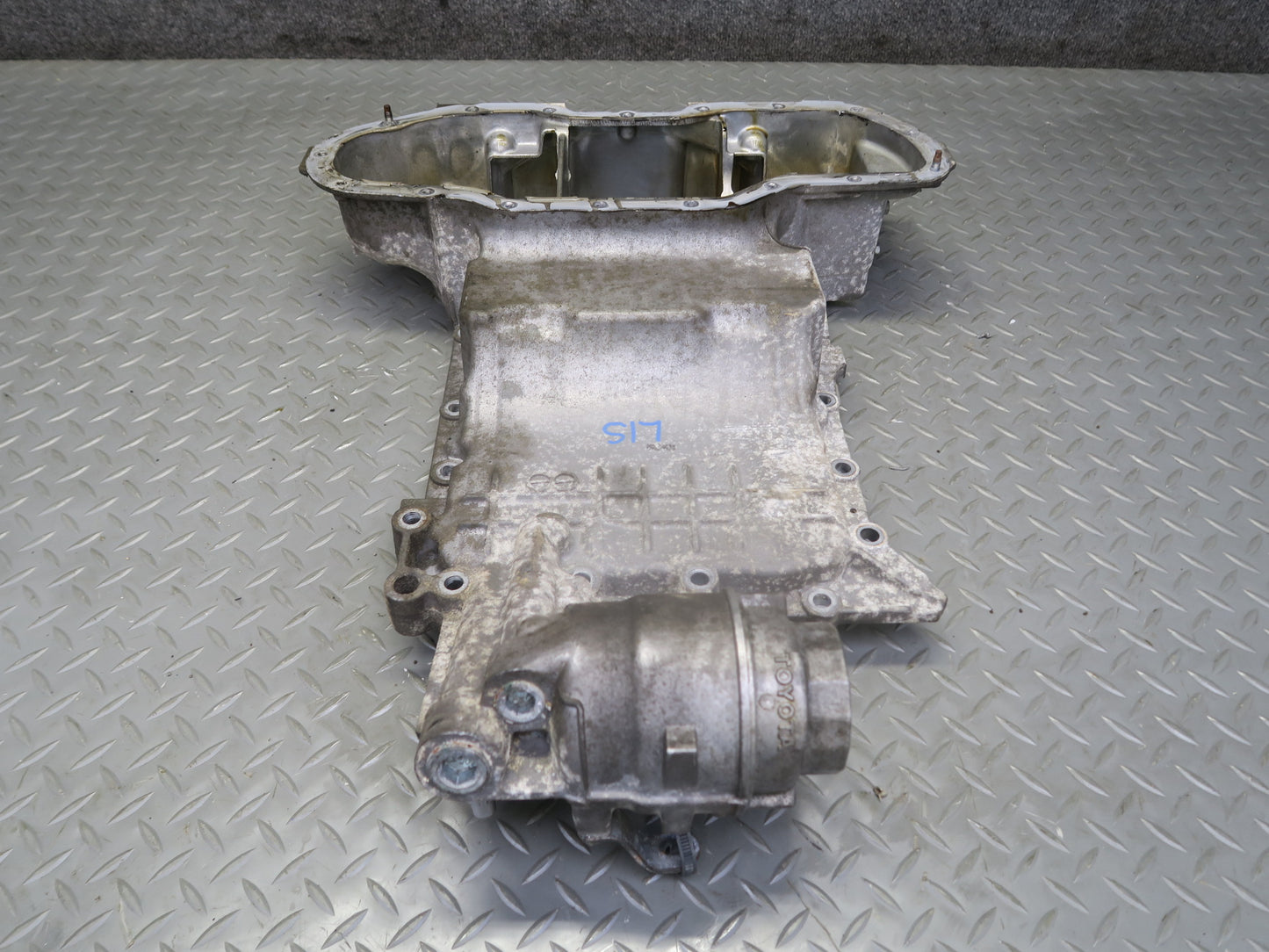 06-13 Lexus GSE20L IS250 2.5L 4GRFSE Engine Motor Upper Oil Pan OEM