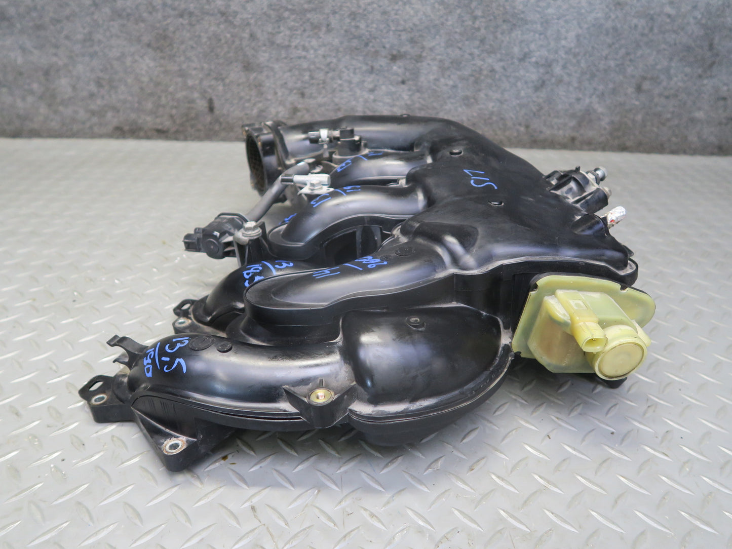 06-13 Lexus GSE20L IS250 Engine Air Intake Manifold 89K Miles OEM