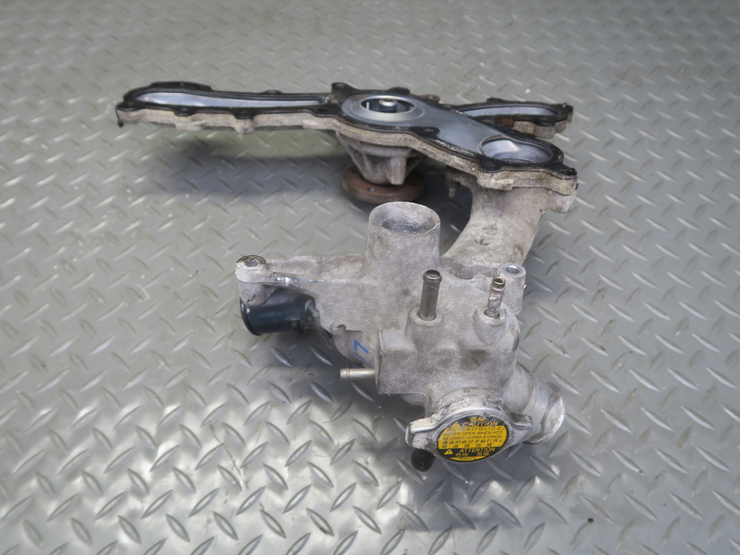 06-13 Lexus GSE20L IS250 2.5L 4GRFSE Engine Motor Water Pump w Thermostat OEM