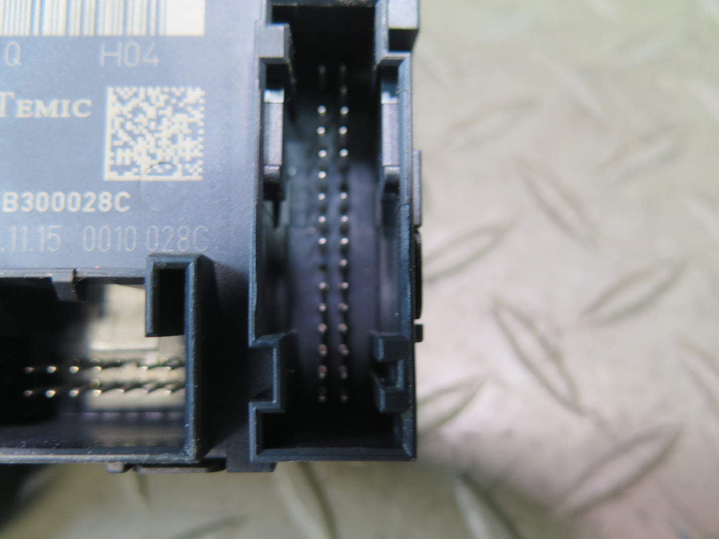 2011-2016 Porsche Cayenne 958 Front Left Door Control Module 4H0959793T