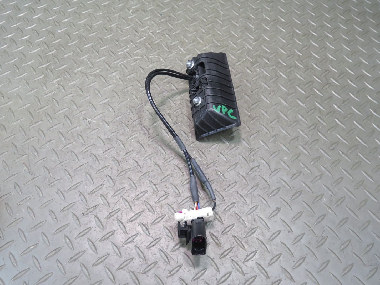 2015-2018 Porsche Cayenne 958.2 Rear Trunk Hatch Release Handle Switch w Camera