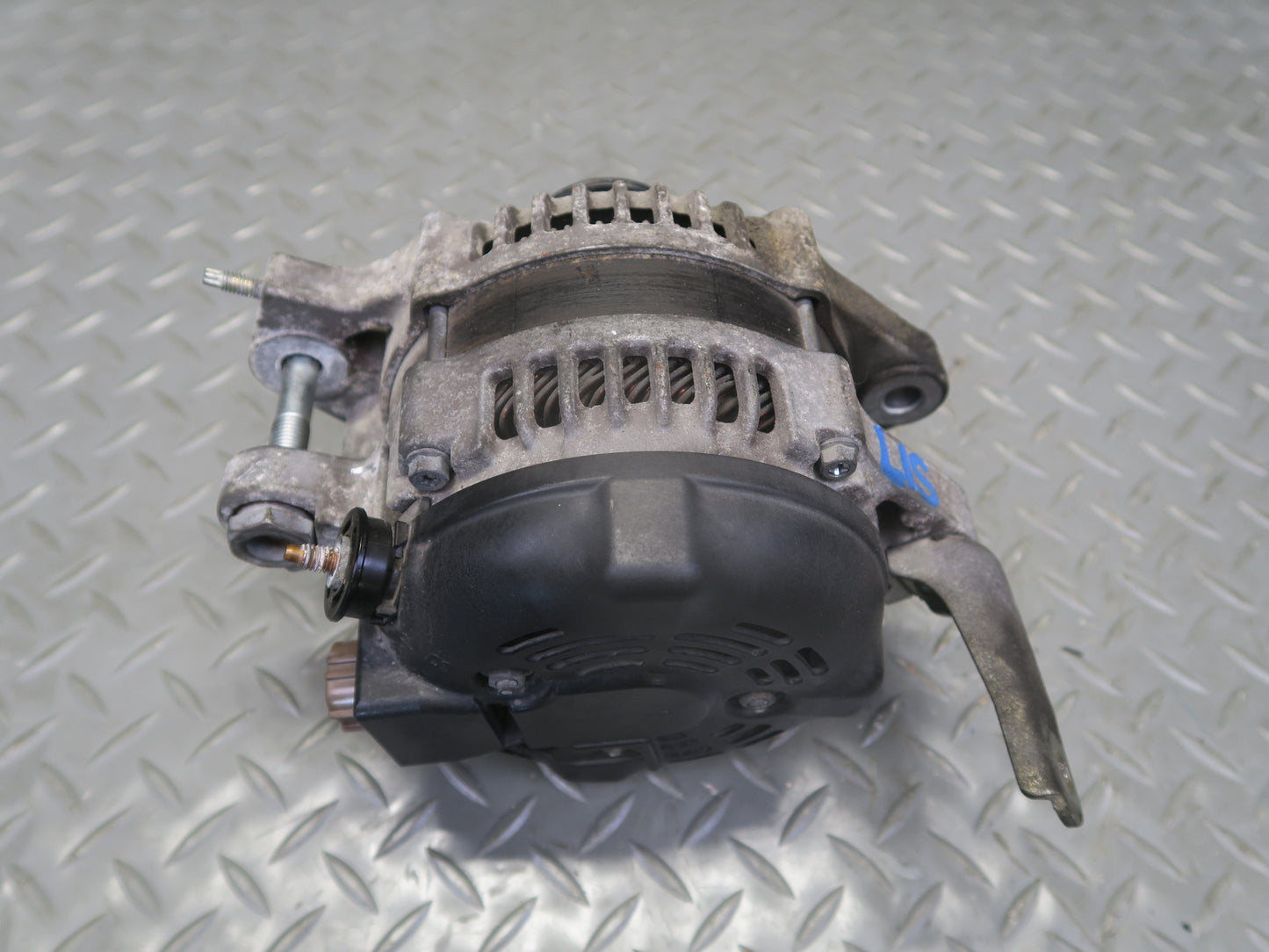 10-13 Lexus IS250 GSE20L 2.5L 4GRFSE Convertible Engine Generator Alternator OEM