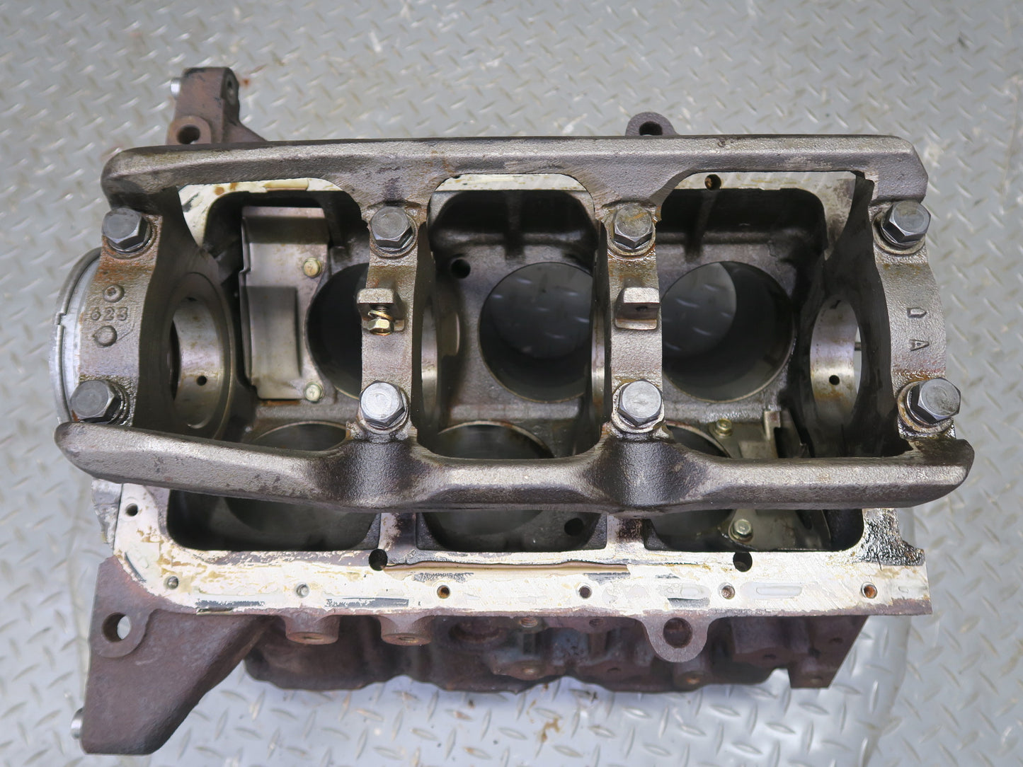 87-89 Nissan Z31 300ZX VG30E NA Engine Motor Block w Oil Dipstick OEM