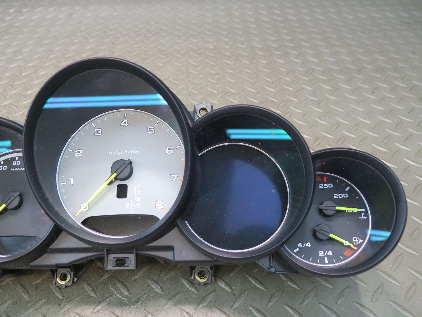 2015-2016 Porsche Cayenne E-hybrid 958.2 Instrument Cluster Gauge Speedometer