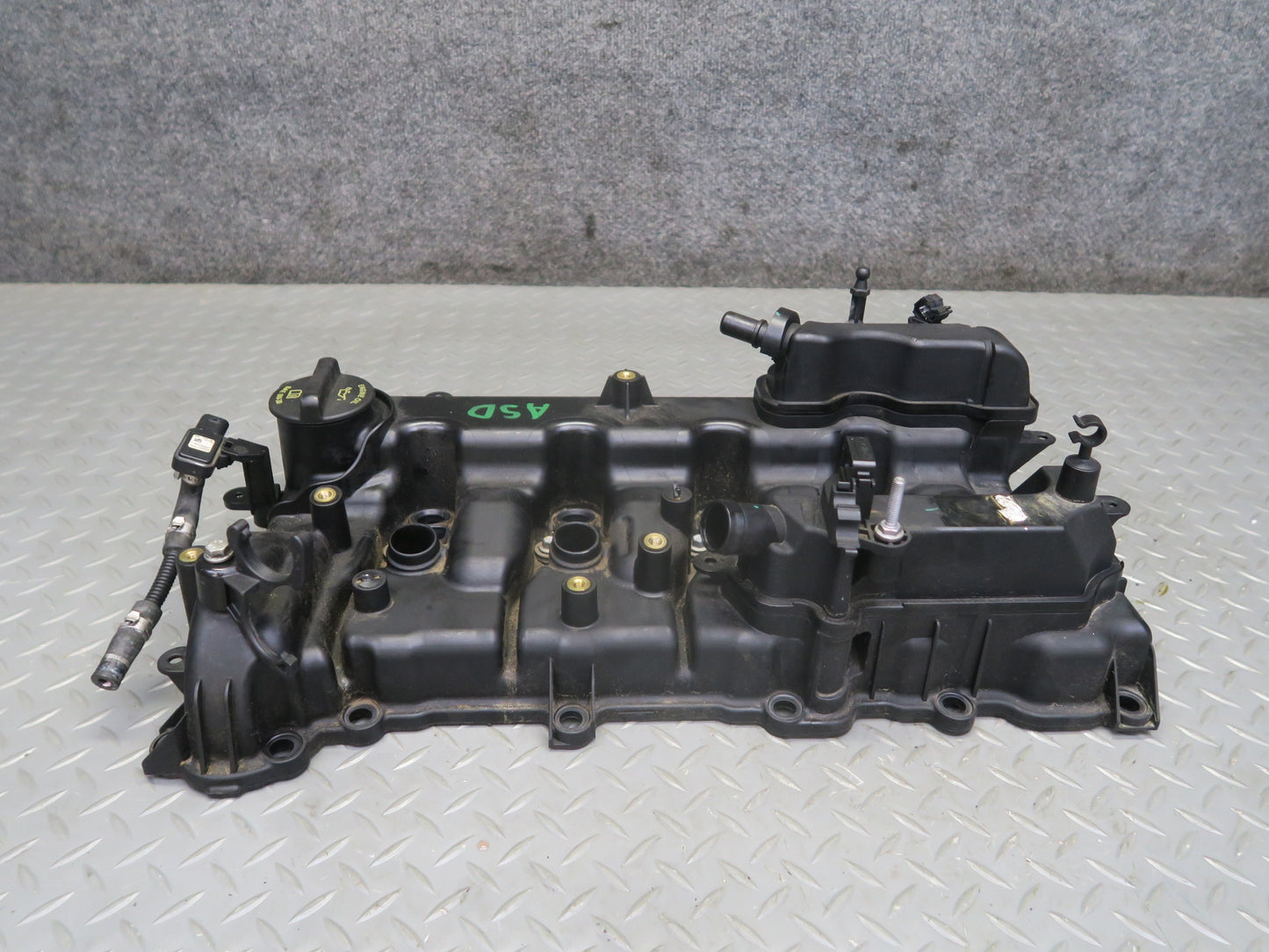 2017-2020 Alfa Romeo Stelvio 2.0L Engine Valve Cylinder Head Cover 88K Miles