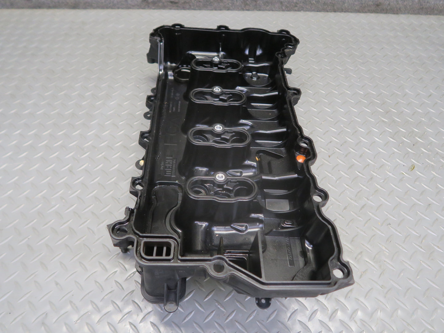 2017-2020 Alfa Romeo Stelvio 2.0L Engine Valve Cylinder Head Cover 88K Miles
