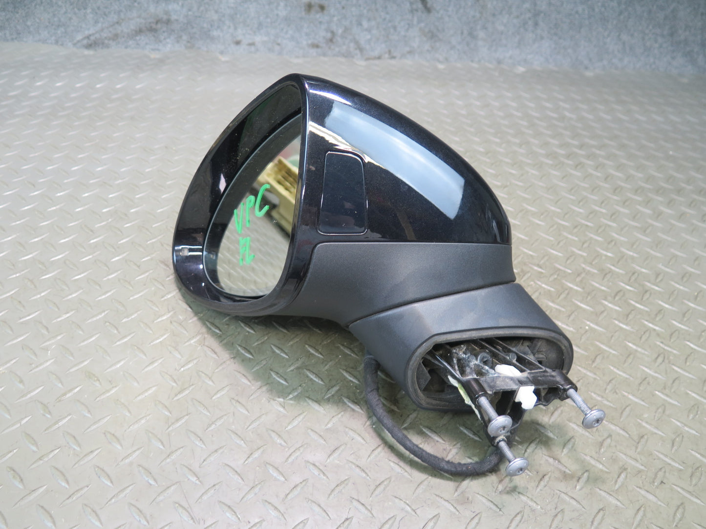 15-18 Porsche Cayenne 958.2 Left Door Auto Dim Side View Mirror w Blind Spot