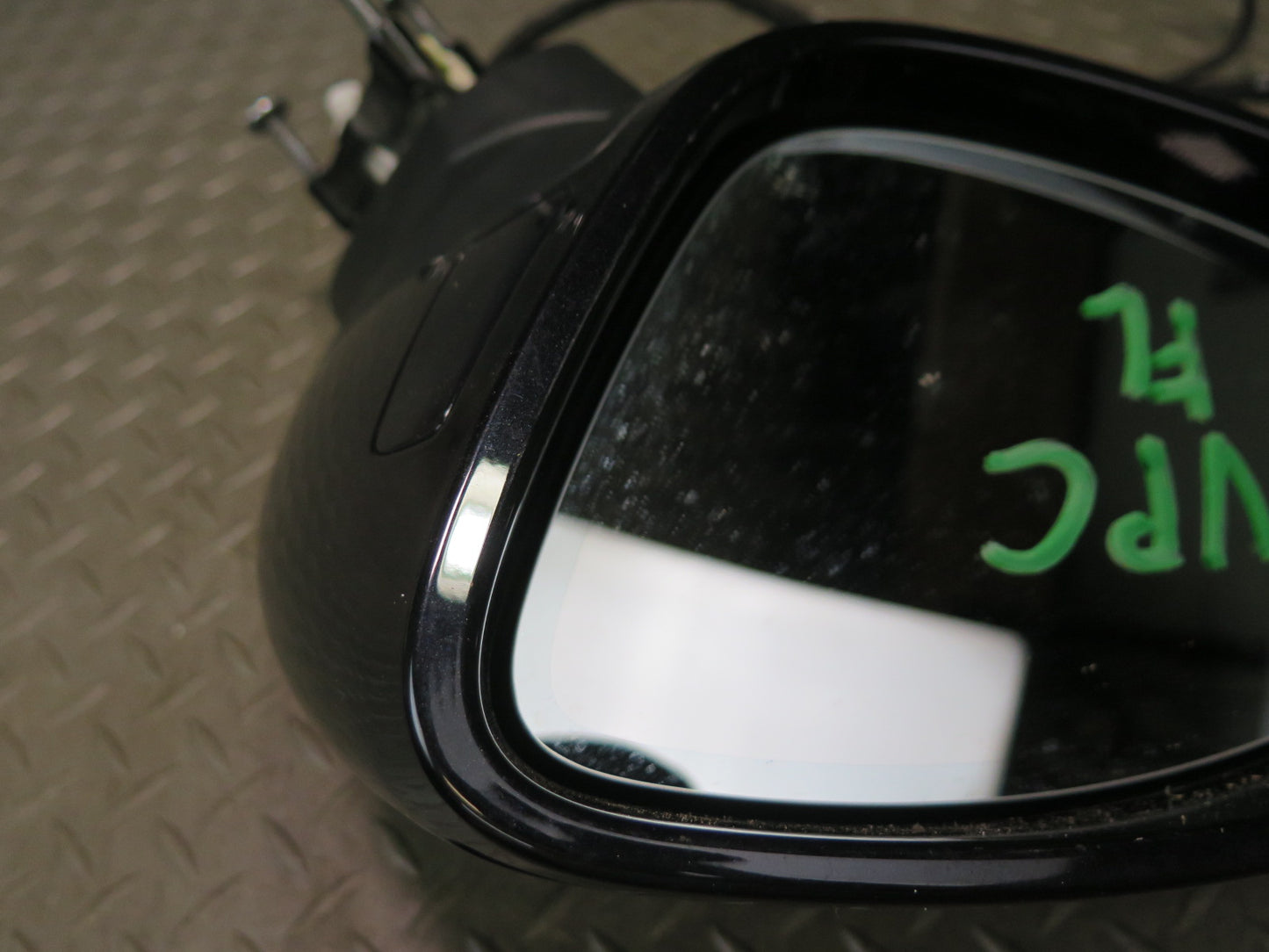 15-18 Porsche Cayenne 958.2 Left Door Auto Dim Side View Mirror w Blind Spot