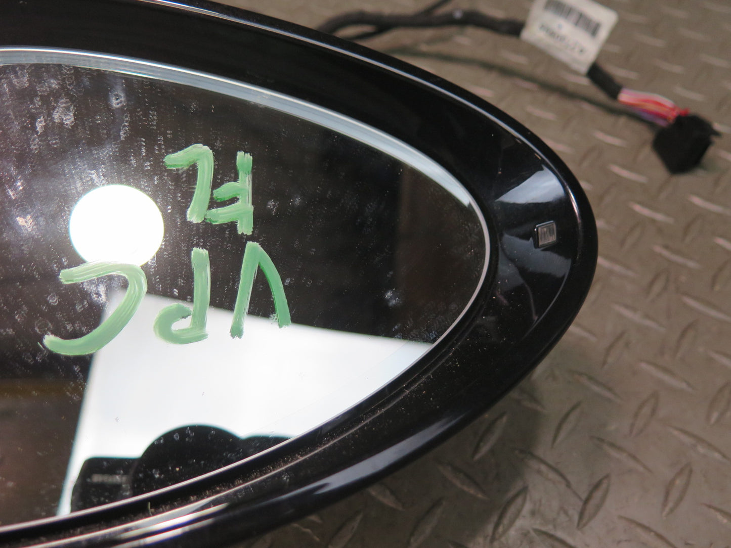 15-18 Porsche Cayenne 958.2 Left Door Auto Dim Side View Mirror w Blind Spot