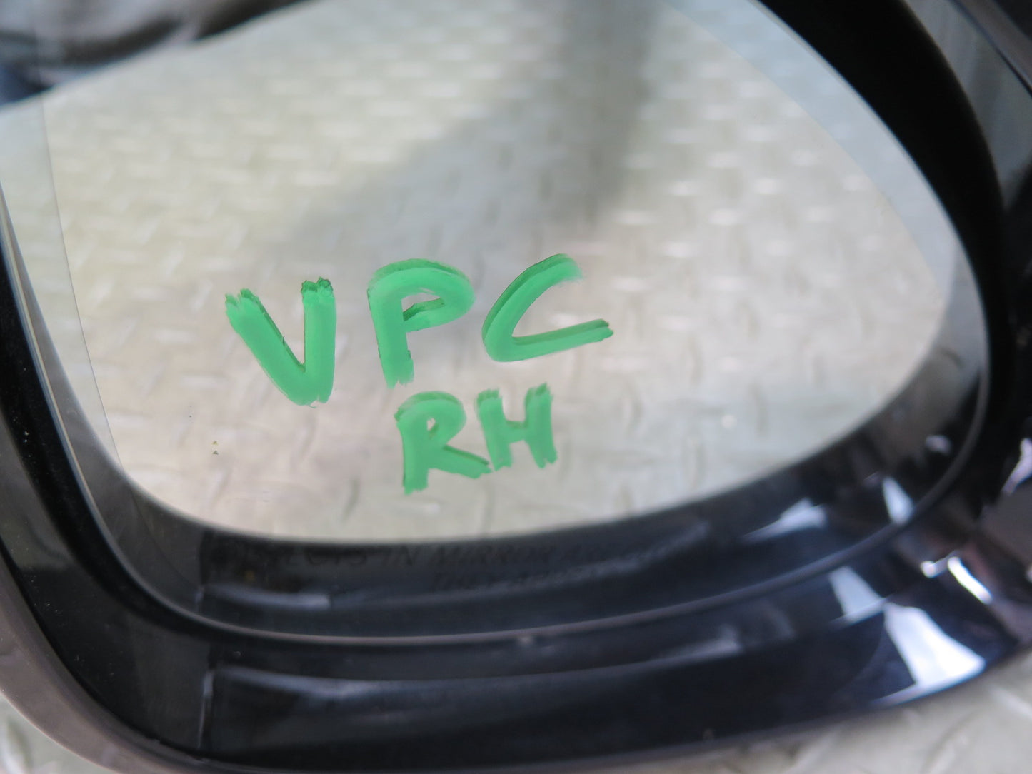 15-18 Porsche Cayenne 958.2 Right Door Auto Dim Side View Mirror w Blind Spot