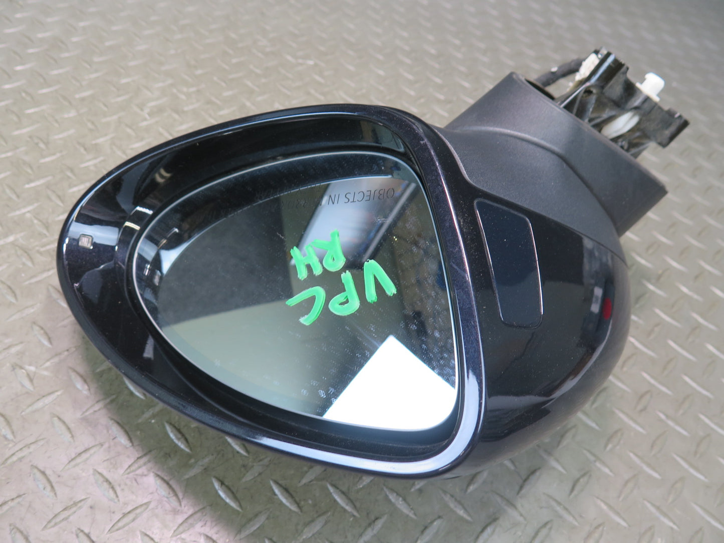 15-18 Porsche Cayenne 958.2 Right Door Auto Dim Side View Mirror w Blind Spot