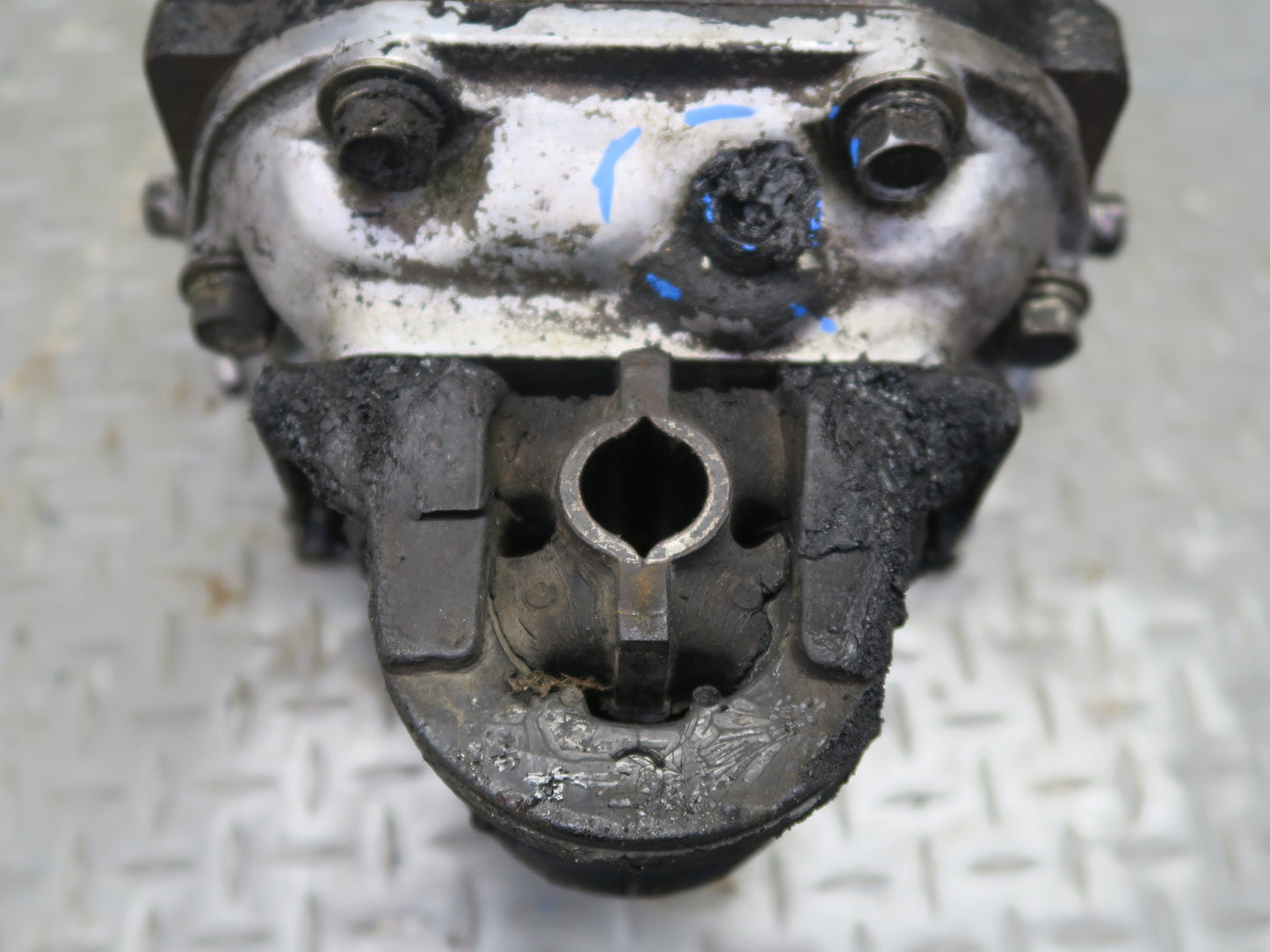 1982 Datsun Nissan 280ZX S130 A/T NA Rear Differential Carrier 3.545 Ratio OEM