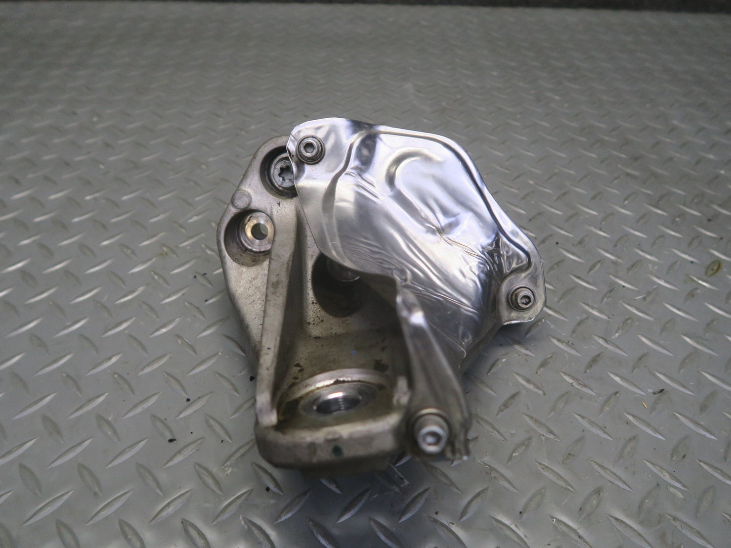 2017-2019 Alfa Romeo Stelvio 2.0L AWD Set of 2 Left & Right Engine Motor Mount
