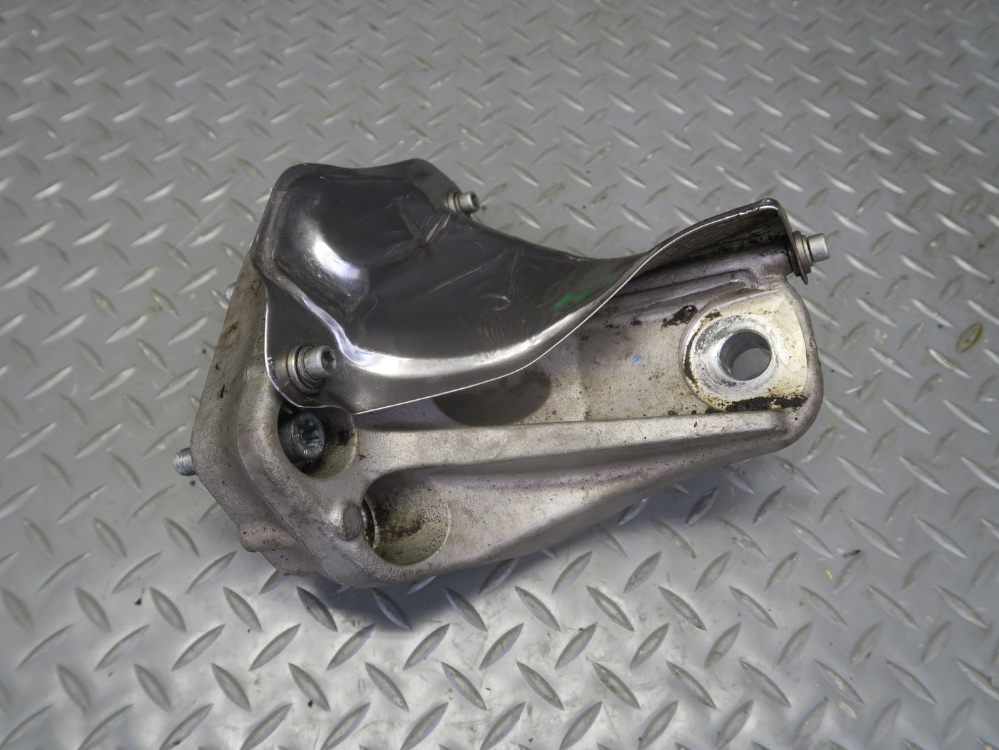 2017-2019 Alfa Romeo Stelvio 2.0L AWD Set of 2 Left & Right Engine Motor Mount