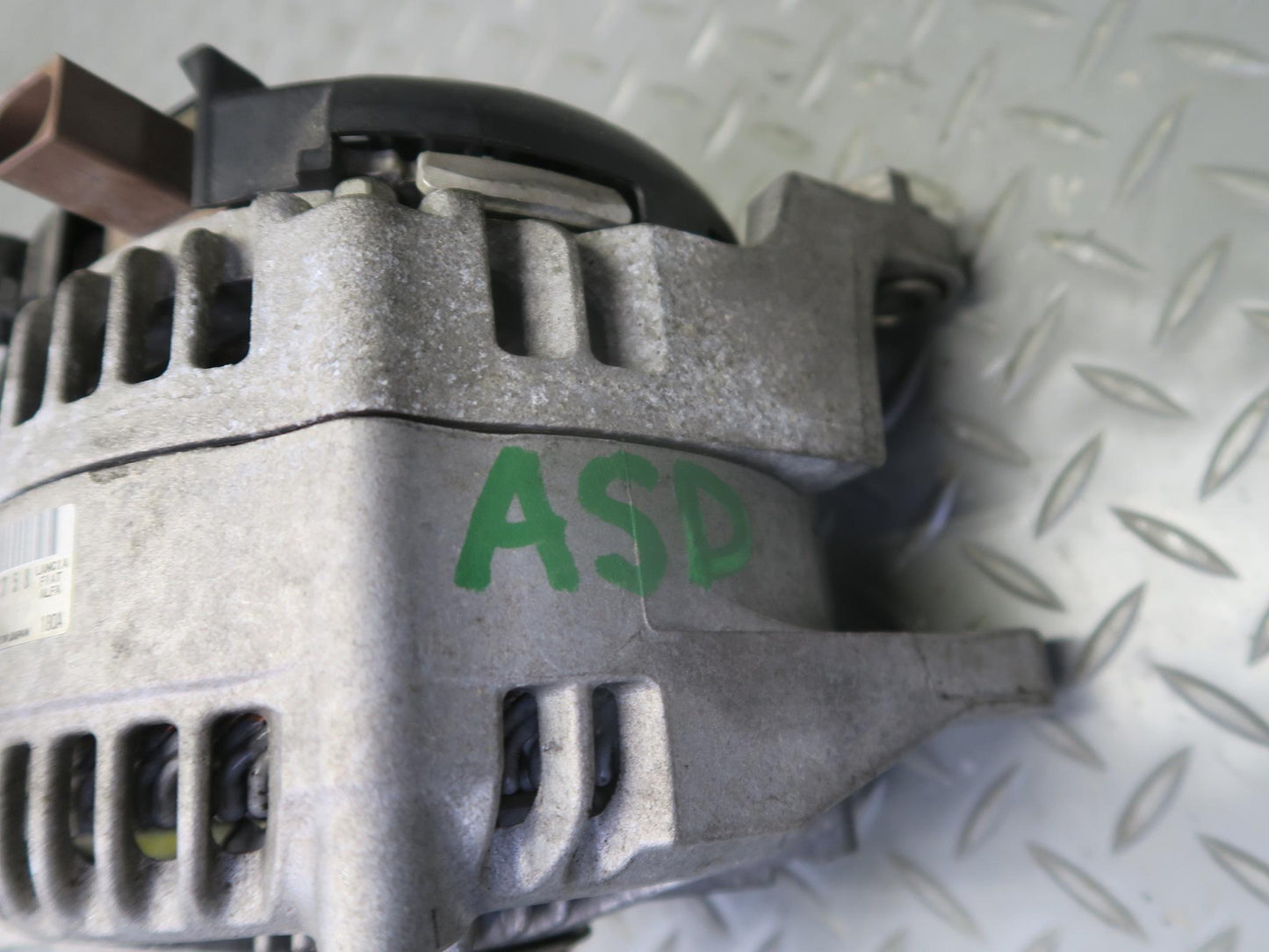2017-2023 Alfa Romeo Stelvio 2.0L AWD 180A Engine Alternator Generator 50537696