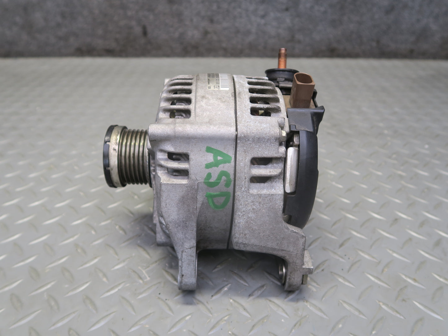 2017-2023 Alfa Romeo Stelvio 2.0L AWD 180A Engine Alternator Generator 50537696