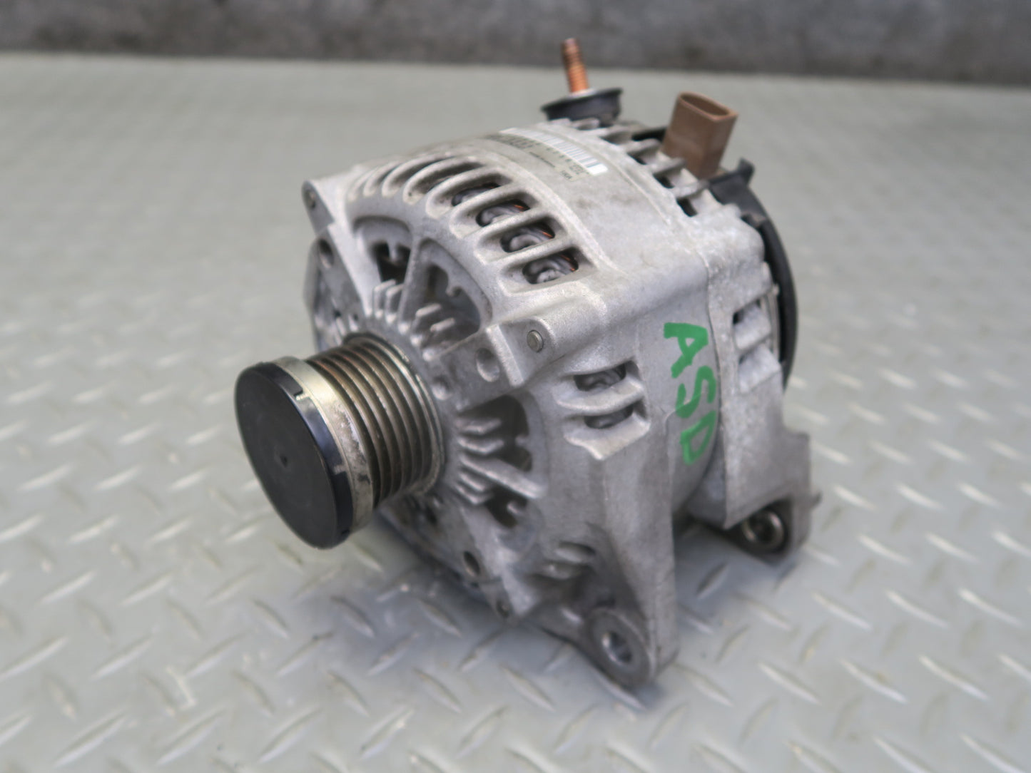 2017-2023 Alfa Romeo Stelvio 2.0L AWD 180A Engine Alternator Generator 50537696