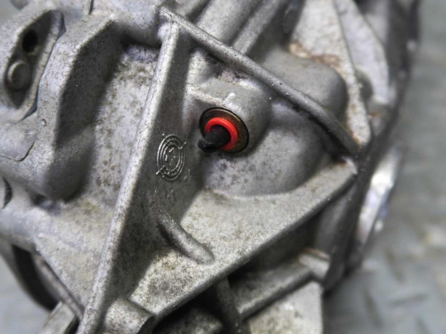 2017-2019 Alfa Romeo Stelvio 2.0L AWD Front Axle Differential Carrier 3.73 88K