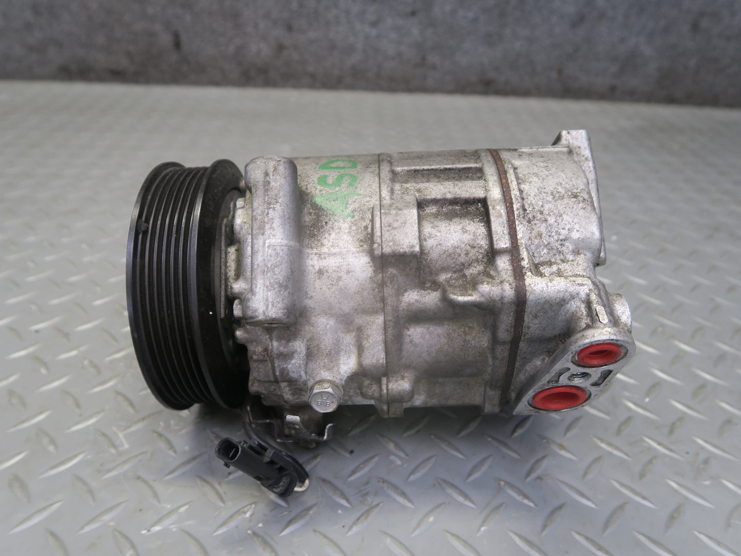 2017-2023 Alfa Romeo Stelvio 2.0L AWD A/C Air Condition Compressor 50540132