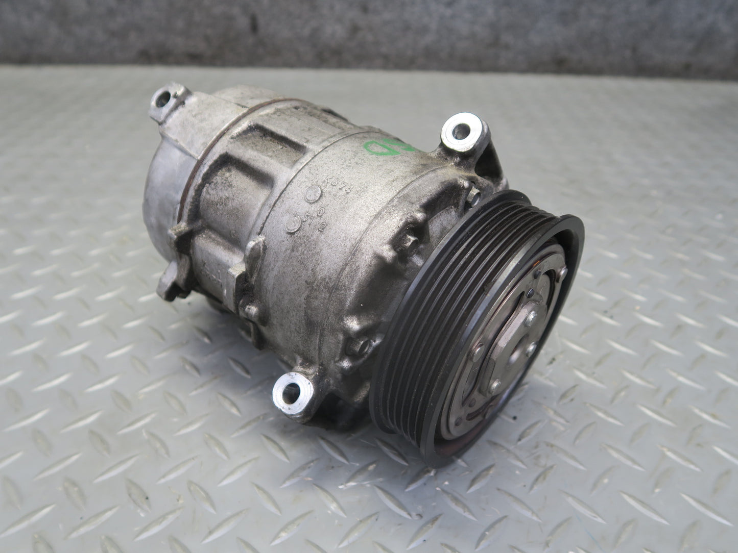 2017-2023 Alfa Romeo Stelvio 2.0L AWD A/C Air Condition Compressor 50540132