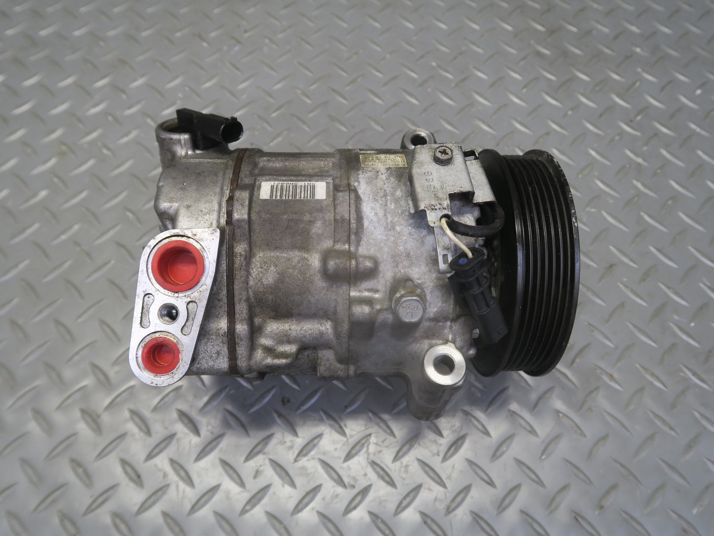 2017-2023 Alfa Romeo Stelvio 2.0L AWD A/C Air Condition Compressor 50540132