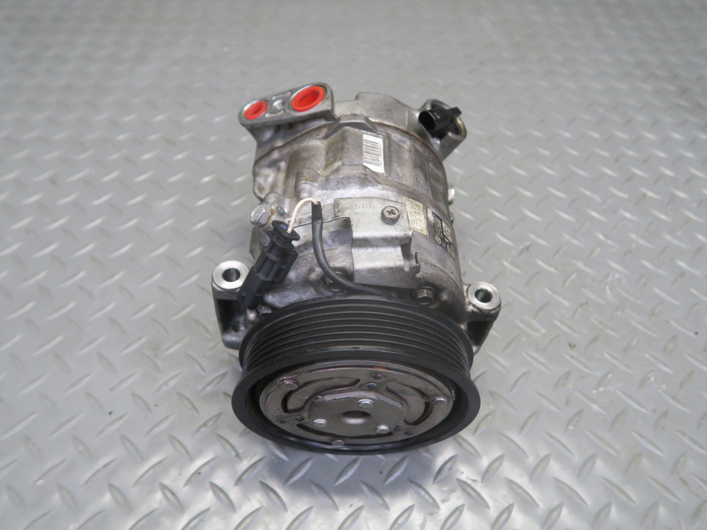2017-2023 Alfa Romeo Stelvio 2.0L AWD A/C Air Condition Compressor 50540132