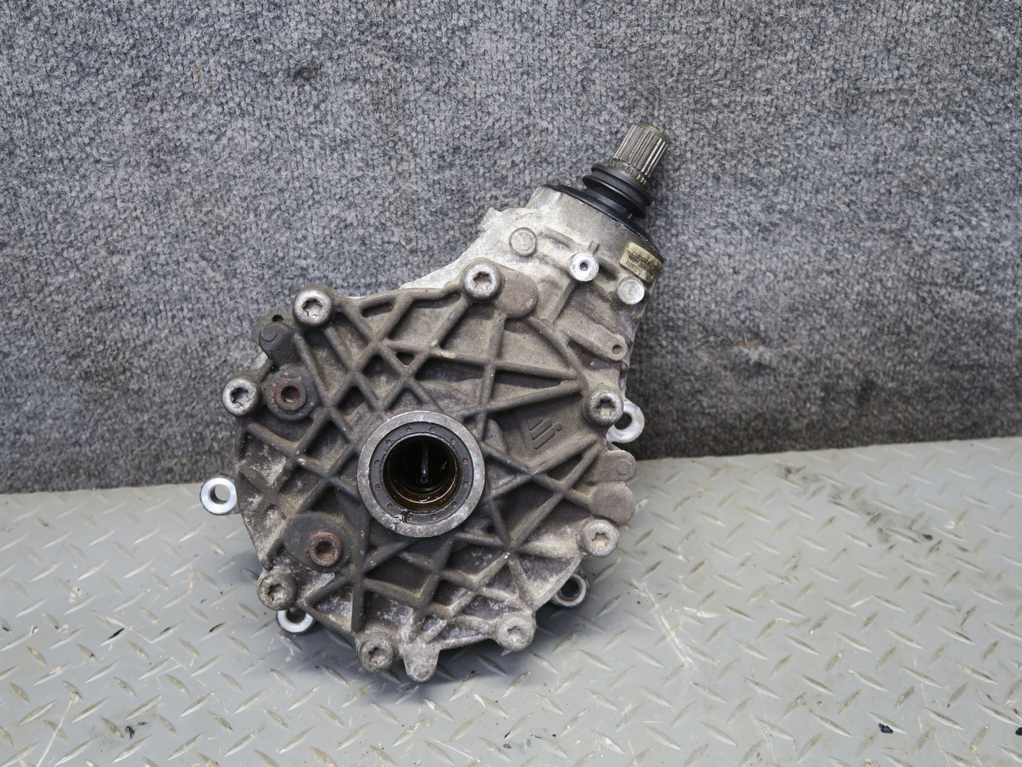 2017-2020 Maserati Levante M161 3.0L AWD Front Differential Carrier 6700321830