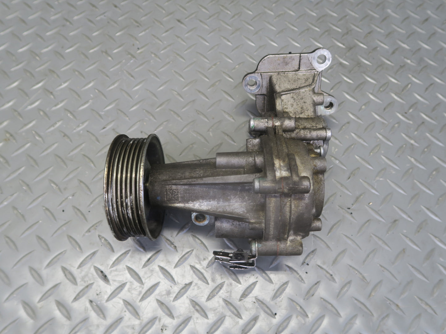 2017-2019 Alfa Romeo Stelvio 2.0L AWD Engine Water Coolant Pump 88K Miles
