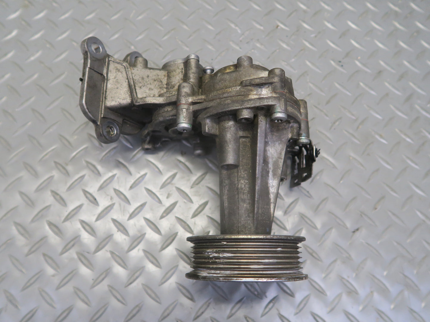 2017-2019 Alfa Romeo Stelvio 2.0L AWD Engine Water Coolant Pump 88K Miles