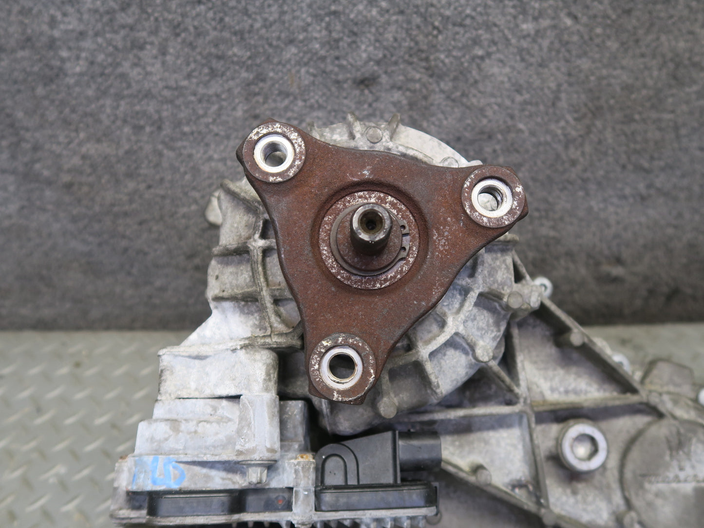 2017-2020 Maserati Levante M161 3.0L AWD Transfer Case Box w Motor 670038072 94k