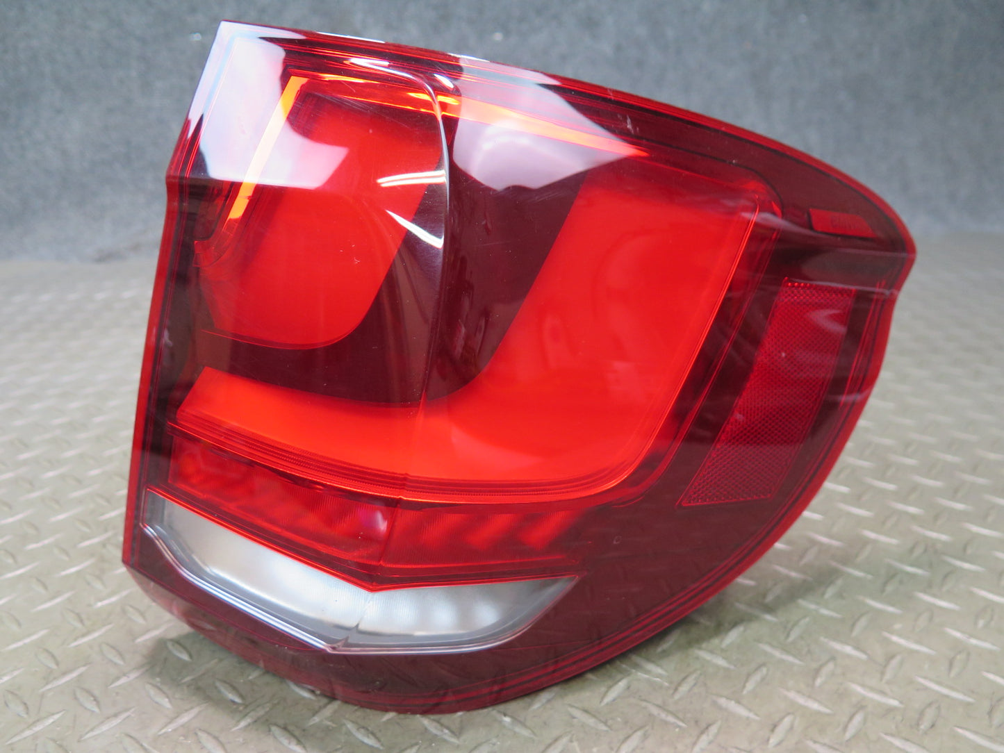 2014-2018 BMW F15 X5 Rear Right Passenger Side LED Quarter Tail Light Lamp