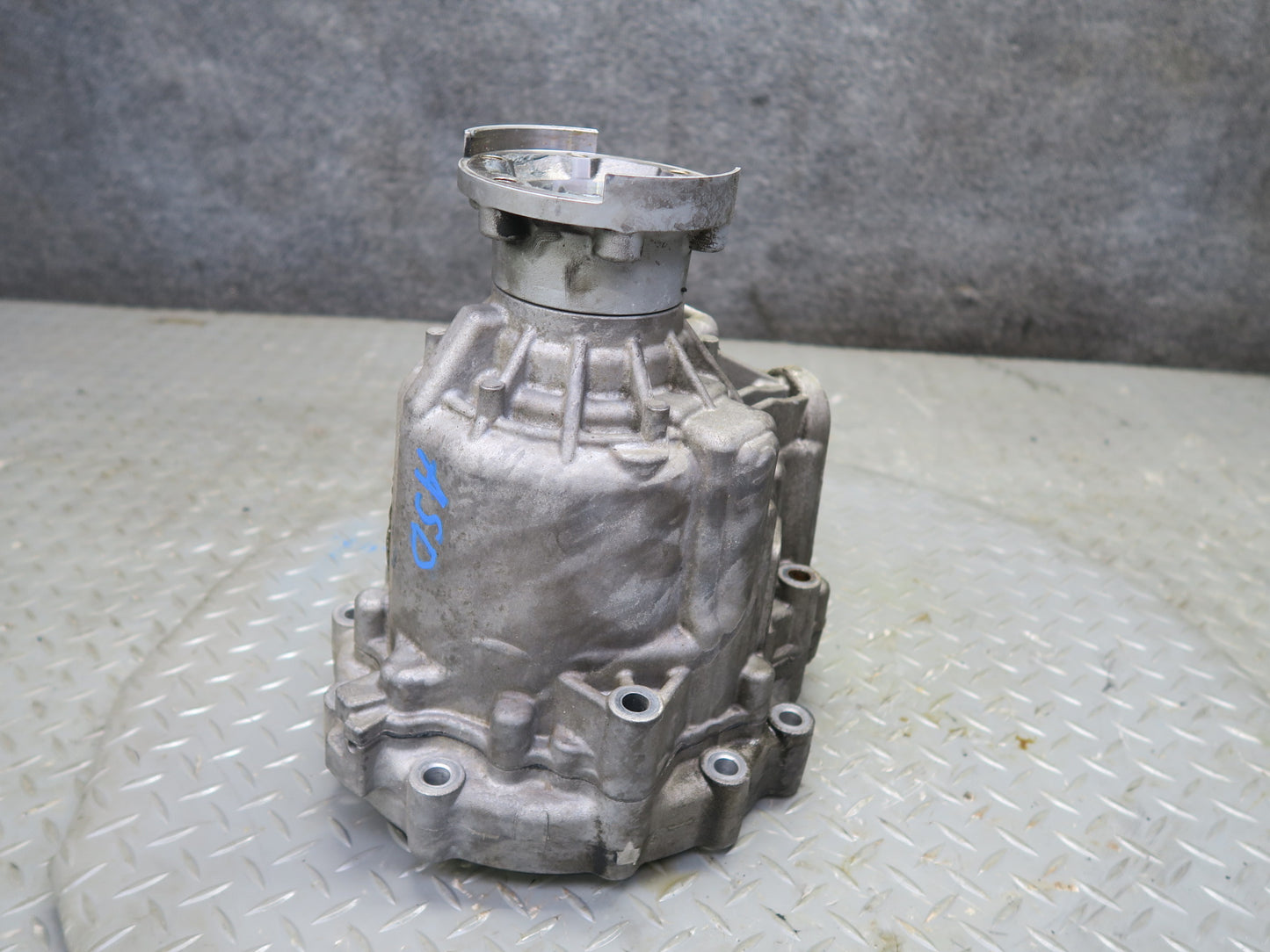 2017-2019 Alfa Romeo Stelvio 2.0L AWD Transfer Case Box 88K Miles