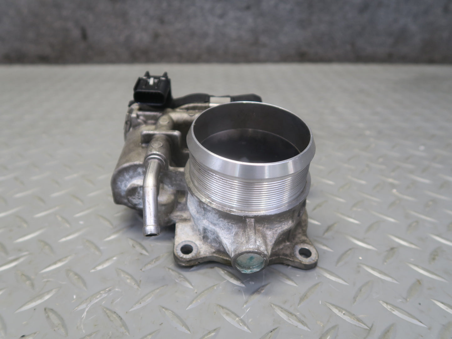 2017-2019 Alfa Romeo Stelvio 2.0L Engine Motor Throttle Body 88K 04893625AB